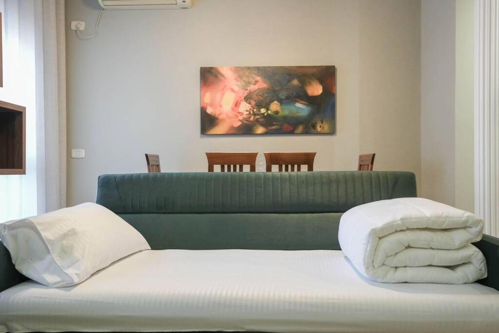 Staycation, City Center Apartment With Balcony Tirana Exterior photo